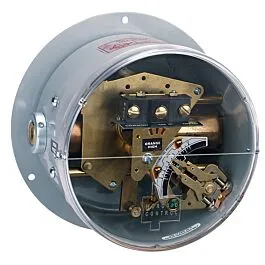 Przełącznik różnicy ciśnienia z podwójnymi mехami Dwyer DPA-7033-153-61