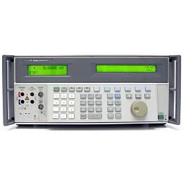 Fluke 5500A Uniwersalny instrument kalibracyjny