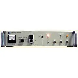 Standard częstotliwości kwarcowego Keysight 105B
