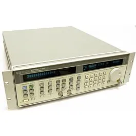 Generator RF o Szerokim Zakresie Syntetyzowany Keysight 83752A