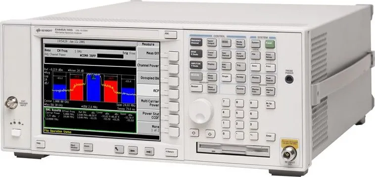 Keysight E4445A Analizator Spektrum