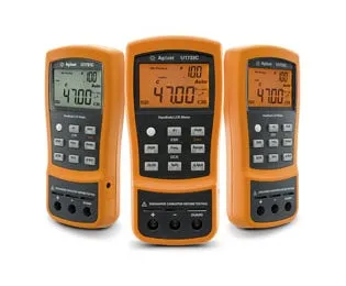 Zestaw miernika RLC Keysight U1733P do ręki Combo