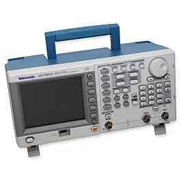 Generator arbitralnych przebiegów Tektronix AFG3021C