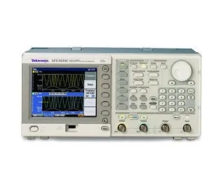 Generator arbitralny Tektronix AFG3252C