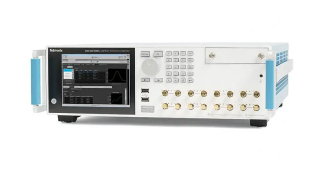 Generator przebiegów dowolnych Tektronix AWG5204