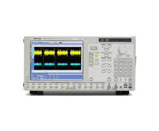 Generator przebiegów arbitralnych Tektronix AWG7122B