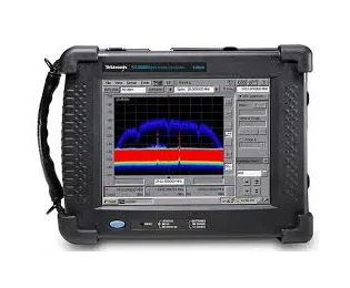 Analizator Widma Tektronix SA2500